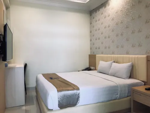 Hillside Suite Guest House Hotels in Sukun