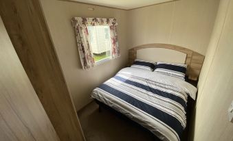 3 Bed 8 Berth Caravan in California Cliffs - D53