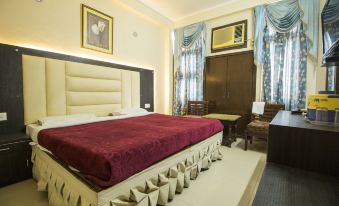 Wowstayz Hotel Jahanvi Dale - Housity