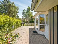 "Gith" - 800m from the Sea