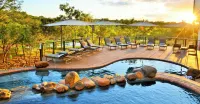 Victoria Falls Safari Club - Romantic