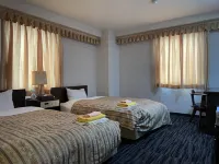 Business Green Hotel Hino Hotel di Hino