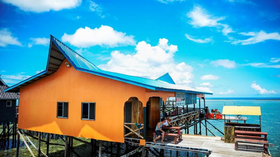 Arung Hayat Mabul Lodge