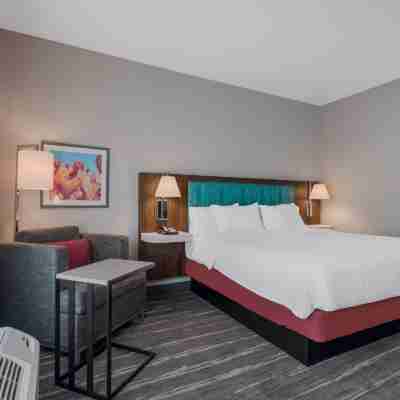 Hampton Inn by Hilton Williams Rooms