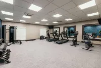 La Quinta Inn & Suites by Wyndham Ankeny IA / Des Moines IA 2402 SE Tones Dr., Ankeny, Io - Kuntosalit