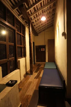 HappiNest - the Backpacker's Hostel Отели рядом с достопримечательностью «Шри Сиддхивинейак Темпл Прабха Деви»