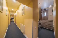 Station Self Check-in Apartments