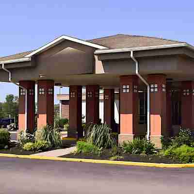 Quality Inn & Suites East Syracuse - Carrier Circle Hotel Exterior