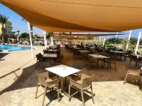 Malama Beach Holiday Village Отели в г. Паралимни