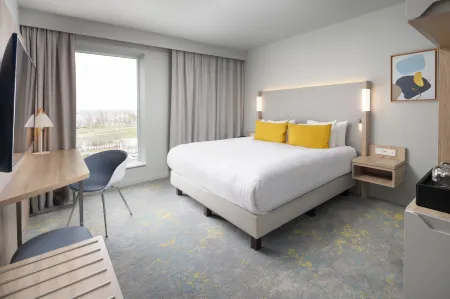 Courtyard by Marriott Paris Charles de Gaulle Central Airport