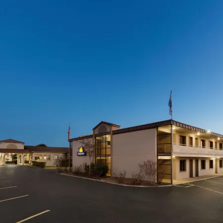 Days Inn by Wyndham Oak Ridge Knoxville