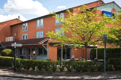 Kyriad Lyon Sud - Saint Genis Laval Hotel a Vourles