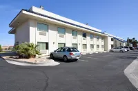 Motel 6 North Palm Springs, CA - North Hotel di Palm Springs
