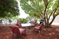 Days Inn by Wyndham Clinton Hotels in Clinton