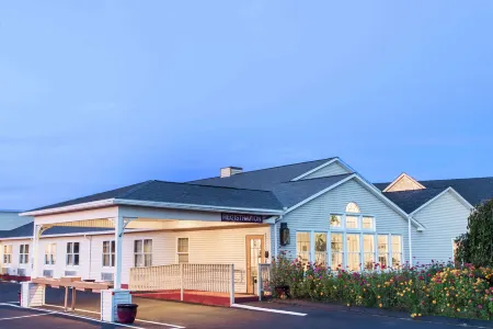 Knights Inn Hadley Отели в г. Истхэмптон