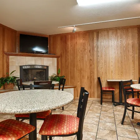 Best Western Plus Humboldt Bay Inn