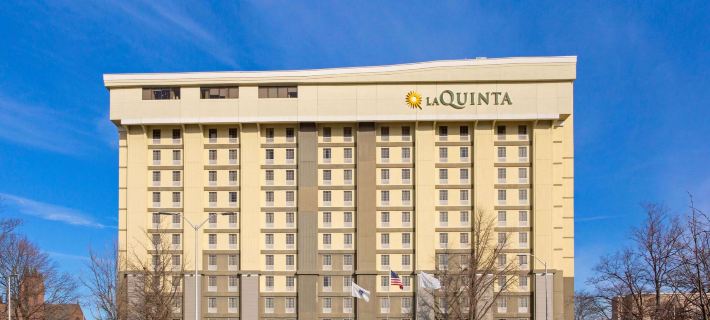 La Quinta Inn & Suites by Wyndham Springfield MA Hotels in Hampden County