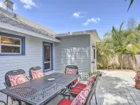 Lovely Cottage Near Downtown Stuart and Beaches Hotels in Stuart