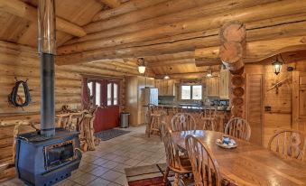Exquisite Log Home with Lander Valley Views!