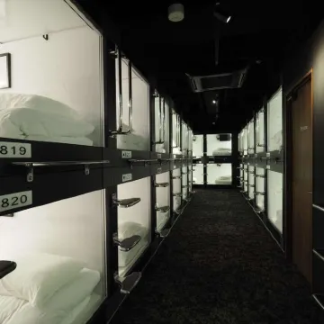 Leo Yu Capsule Hotel Funabashi Hotels near Kandu