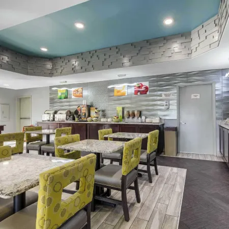 Quality Inn & Suites Montgomery East Carmichael Rd