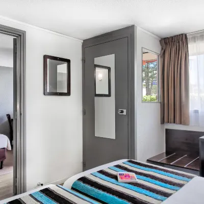 Sure Hotel by Best Western Biarritz Aeroport Hotels near Jardin Botanique