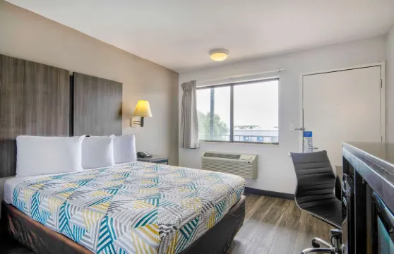 阿肯色州瓊斯伯勒 6 號汽車旅館