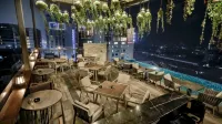 Best Western PLUS Runway