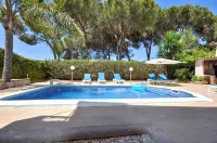 Spacious Retreat with Prime Location, Private Pool, Snooker, Free AC & Wifi - 3-Star
