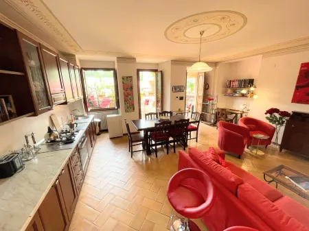 Central Spoleto Apartment with Large Sunny Terrace with Views