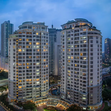 Somerset Grand Citra Jakarta Отели рядом с достопримечательностью «Посольство Ливана»