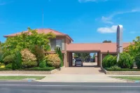 Colonial Motor Inn Bairnsdale Golden Chain Property Hotels in Lucknow