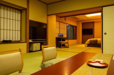 和洋折衷スタイルマウンテンビュー和室(禁煙) よもぎひら温泉　和泉屋の写真