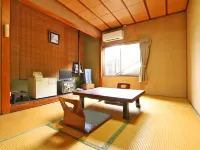 Iwami Tei Hotels in Тадзімі