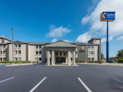 Comfort Inn & Suites Tipp City Dayton North I-75 Hotels in Miami County