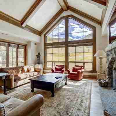 Lodge at Vail, A RockResort Rooms