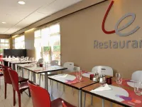 Campanile la Rochelle Nord - Puilboreau Hotels in Virson