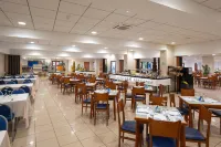 普拉亞斯德特拉維哈市飯店 - 早餐