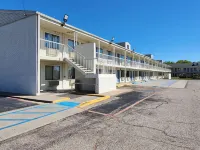 Studio 6 Webster, TX  Houston - NASA Lake Hotels in Webster