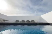Alinea Suites Limassol Center - สระว่ายน้ำบนดาดฟ้า