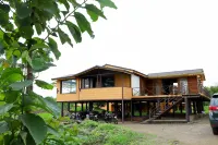 Whispering Woods Chalet