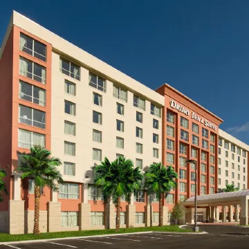 Drury Inn & Suites Orlando Near Universal Orlando Resort Отели рядом с достопримечательностью «Юниверсал Студиос Флорида»