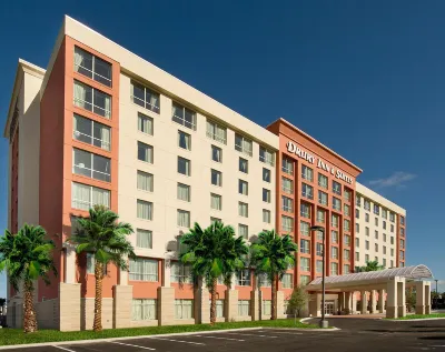 Drury Inn & Suites Orlando Near Universal Orlando Resort Các khách sạn ở Orlando