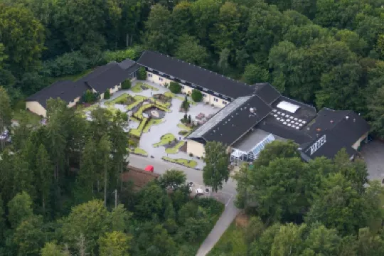 ロールド ストアクロ のホテル