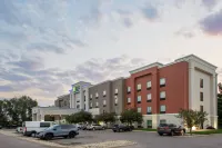 Holiday Inn Express & Suites SIOUX CITY - SOUTHERN HILLS by IHG のホテル