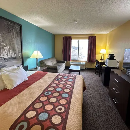 Super 8 by Wyndham Appleton