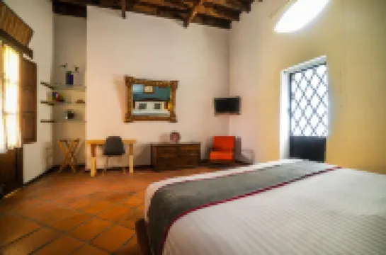 Collection O Al Otro Lado del Rio, Puebla