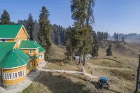 Gulmarg Ski Hill Resort Hotels in Baramulla
