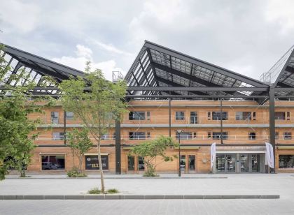 オーベルジュ・デ・ジュネス・パリHIイヴ・ロベール