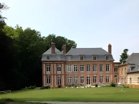 Le Château de Grèges Отели в г. Пети-Ко